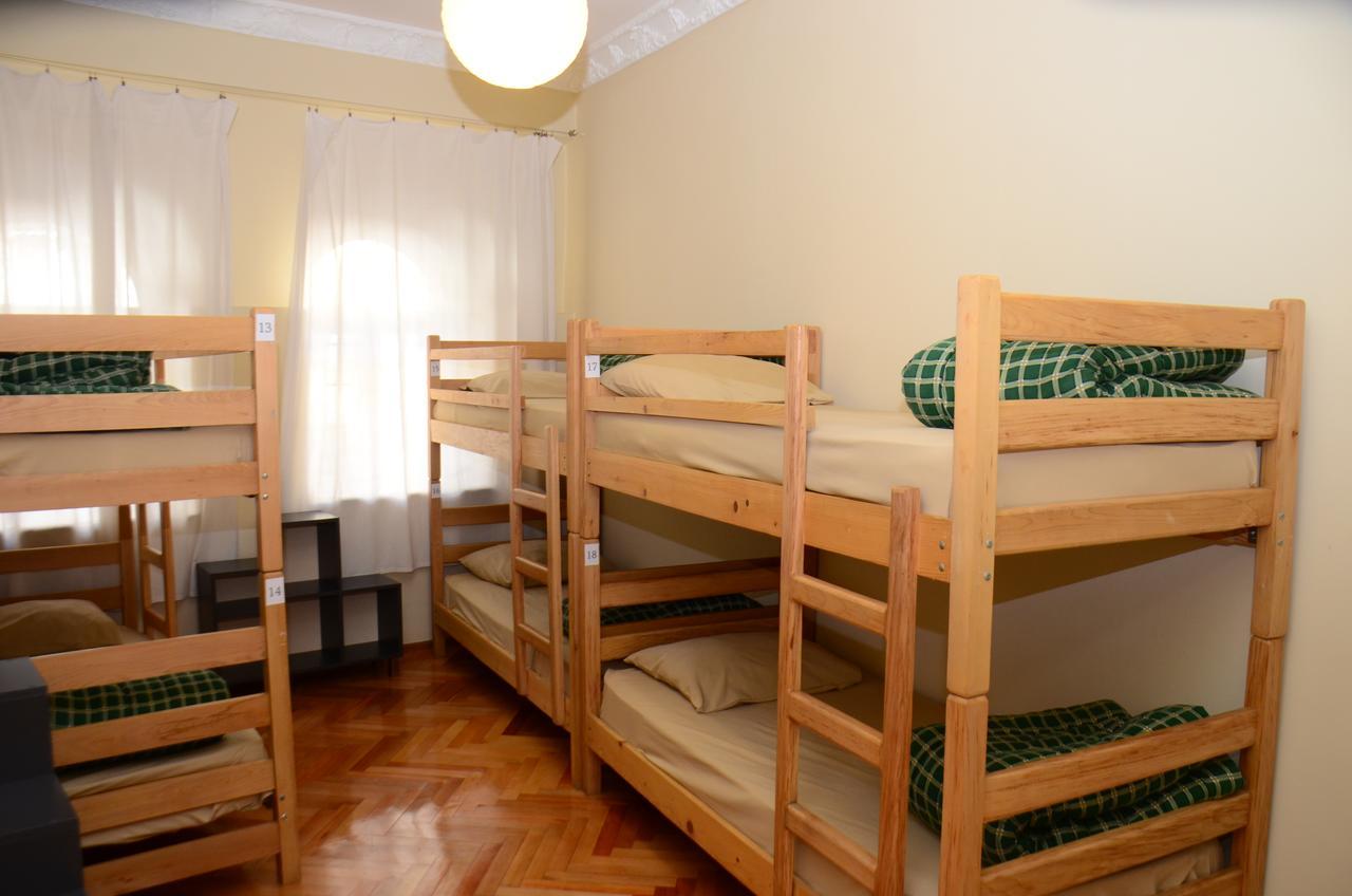 Hostel Batumi Globus Ngoại thất bức ảnh